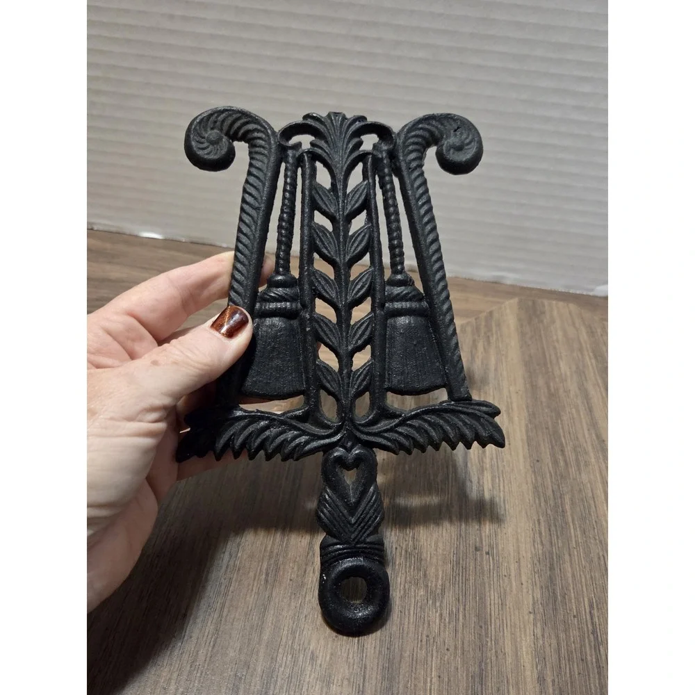 Black Matte Cast Iron Decorative Scroll Rectangle Trivet 8 x 5 in
